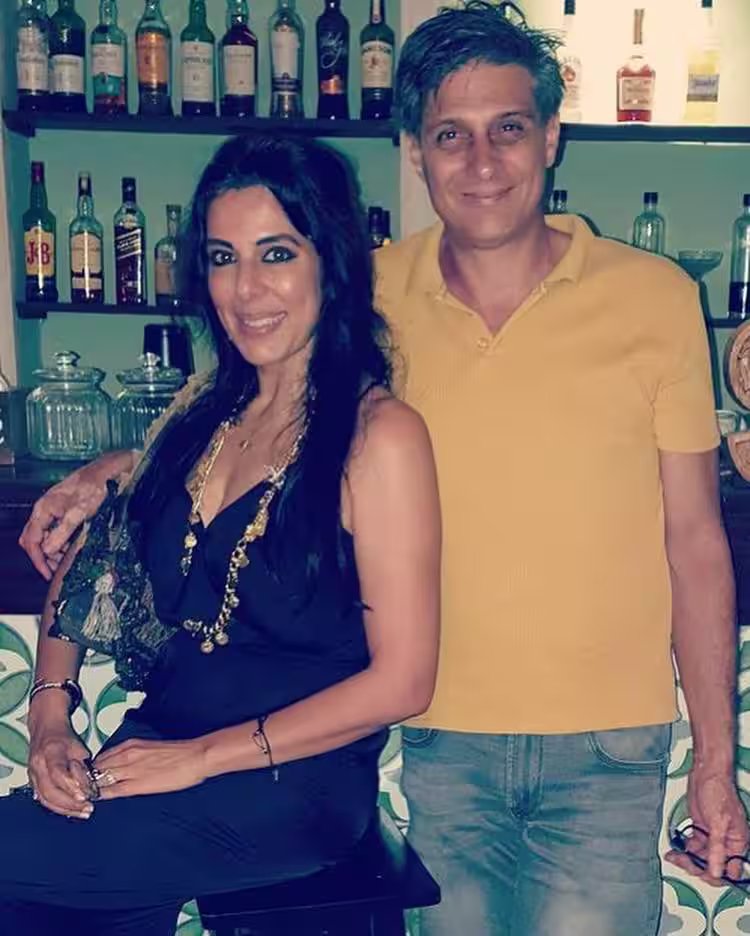 8 साल पहले बॉयफ्रेंड संग की थी सगाई, अब पूजा बेदी क्यों नहीं करेंगी मंगेतर मानेक कॉन्ट्रैक्टर से शादी? चौंका देगी वजह