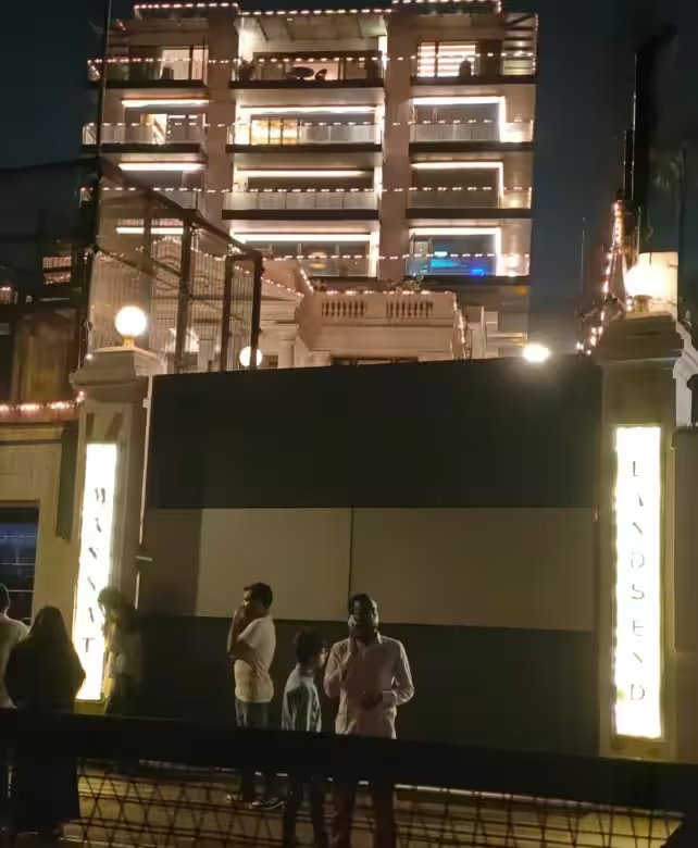 25 लाख की नेमप्लेट, जानिए-शाहरुख खान के 'मन्नत' का मेंटेनेंस और बिजली खर्च