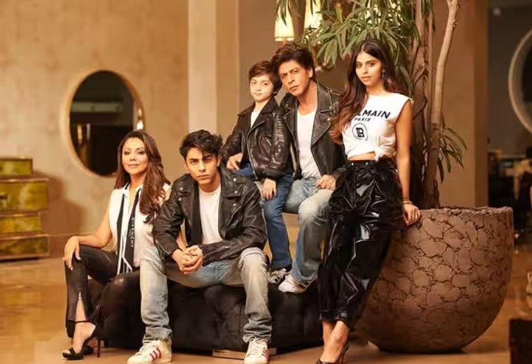 25 लाख की नेमप्लेट, जानिए-शाहरुख खान के 'मन्नत' का मेंटेनेंस और बिजली खर्च