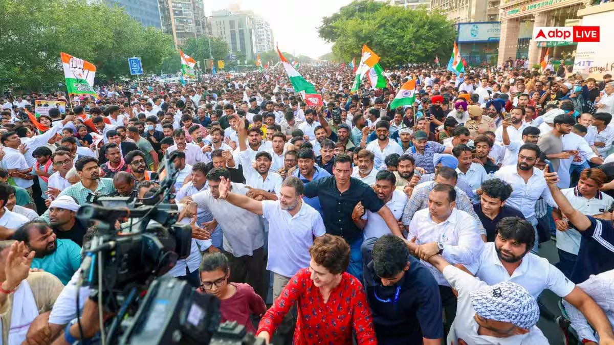 राहुल गांधी की याचिका में 14 खामियां, फीस में ₹220 की कमी... SC में सुनवाई पर लेटेस्ट अपडेट्स